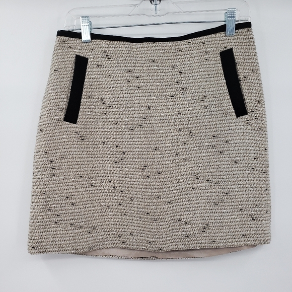 BANANA Republic Gold Metallic Accent Mini Skirt - Picture 1 of 8